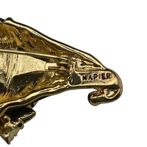 Napier Gnome Pin Brooch Rhinestones Enamel Gold-Tone Holiday Christmas LOOK - Picture 2 of 10